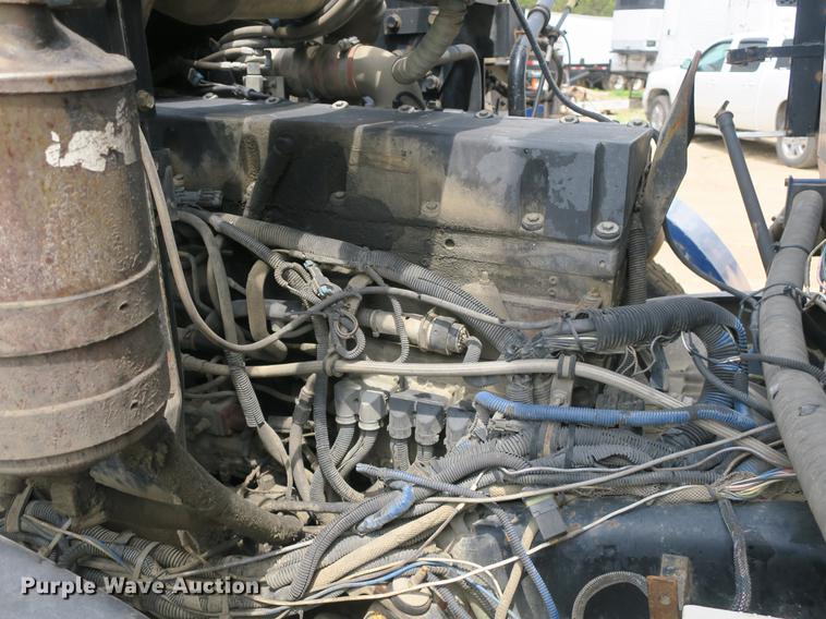 image for item DB8790 2003 Autocar WX refuse truck