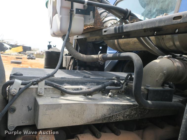 image for item DB8790 2003 Autocar WX refuse truck