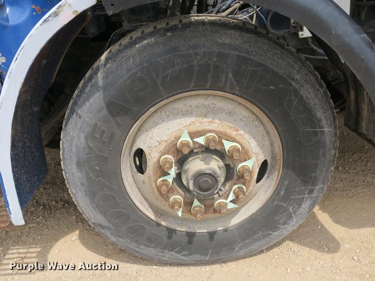 image for item DB8790 2003 Autocar WX refuse truck