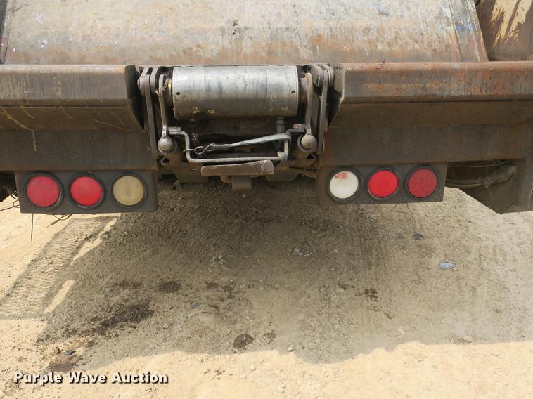 image for item DB8790 2003 Autocar WX refuse truck