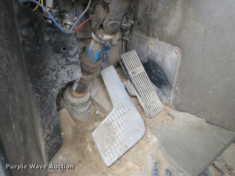 image for item DB8790 2003 Autocar WX refuse truck