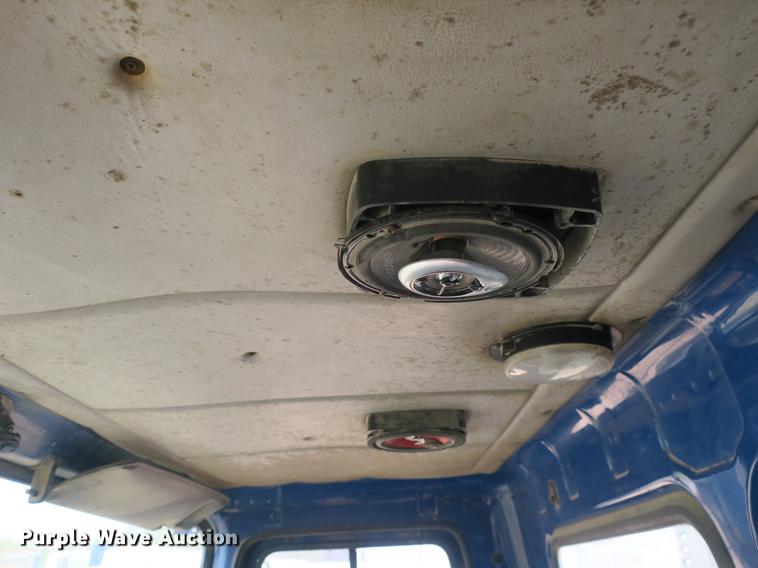 image for item DB8790 2003 Autocar WX refuse truck