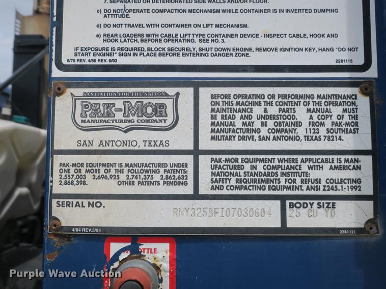 image for item DB8790 2003 Autocar WX refuse truck