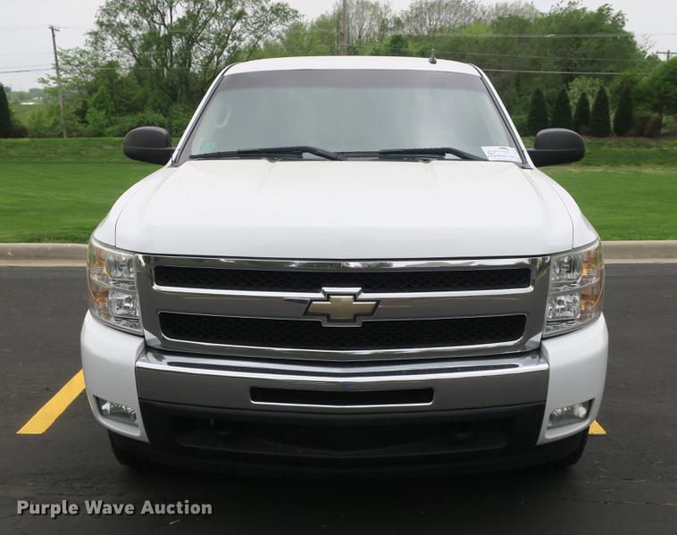 image for item DB8791 2009 Chevrolet Silverado 1500 Ext. Cab pickup truck