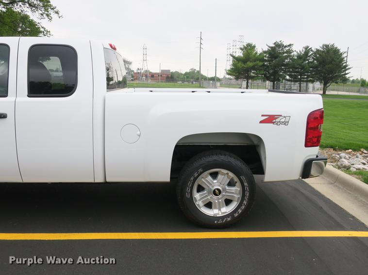 image for item DB8791 2009 Chevrolet Silverado 1500 Ext. Cab pickup truck