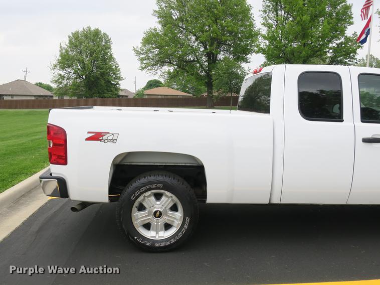 image for item DB8791 2009 Chevrolet Silverado 1500 Ext. Cab pickup truck