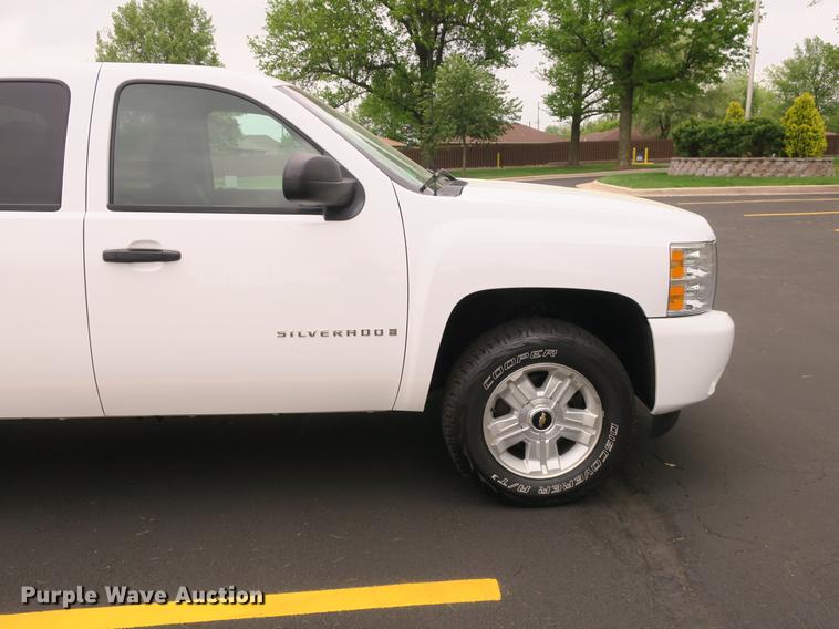image for item DB8791 2009 Chevrolet Silverado 1500 Ext. Cab pickup truck