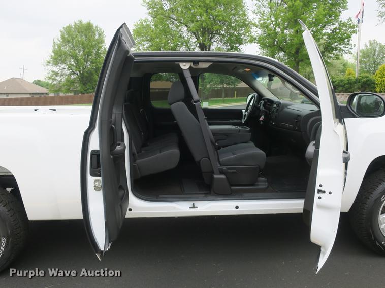 image for item DB8791 2009 Chevrolet Silverado 1500 Ext. Cab pickup truck