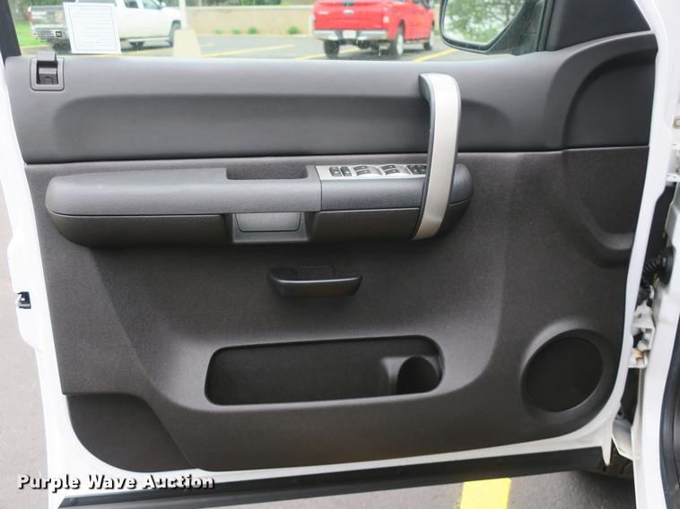 image for item DB8791 2009 Chevrolet Silverado 1500 Ext. Cab pickup truck