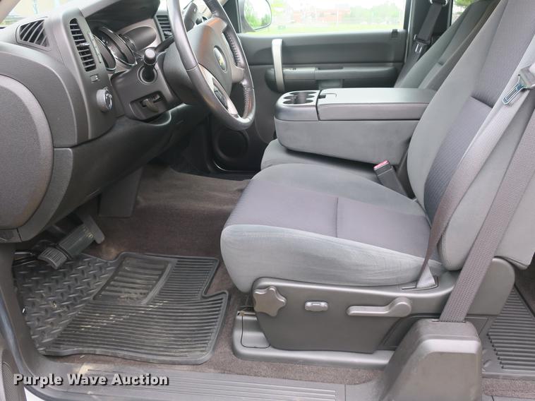 image for item DB8791 2009 Chevrolet Silverado 1500 Ext. Cab pickup truck