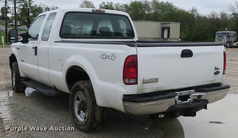 image for item DB8795 2006 Ford F250 Super Duty SuperCab pickup truck
