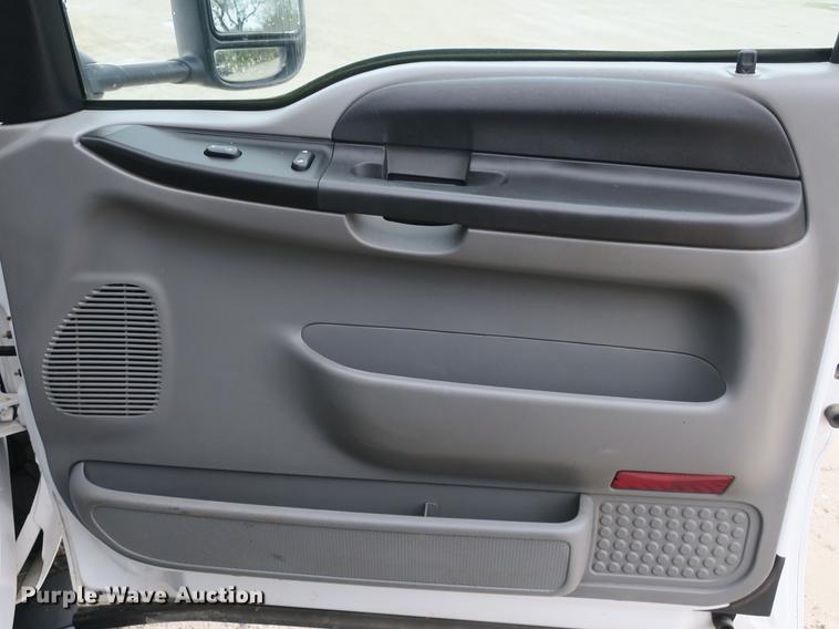 image for item DB8795 2006 Ford F250 Super Duty SuperCab pickup truck