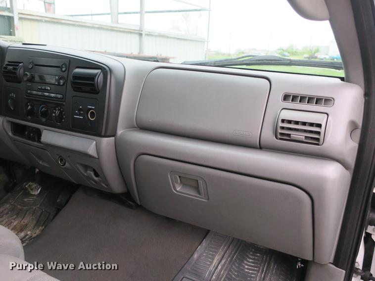 image for item DB8795 2006 Ford F250 Super Duty SuperCab pickup truck