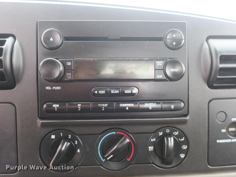 image for item DB8795 2006 Ford F250 Super Duty SuperCab pickup truck