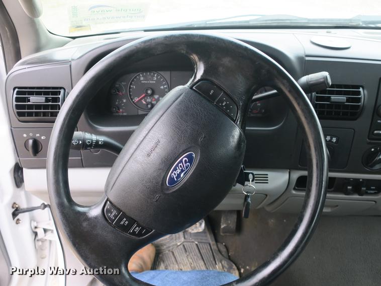 image for item DB8795 2006 Ford F250 Super Duty SuperCab pickup truck