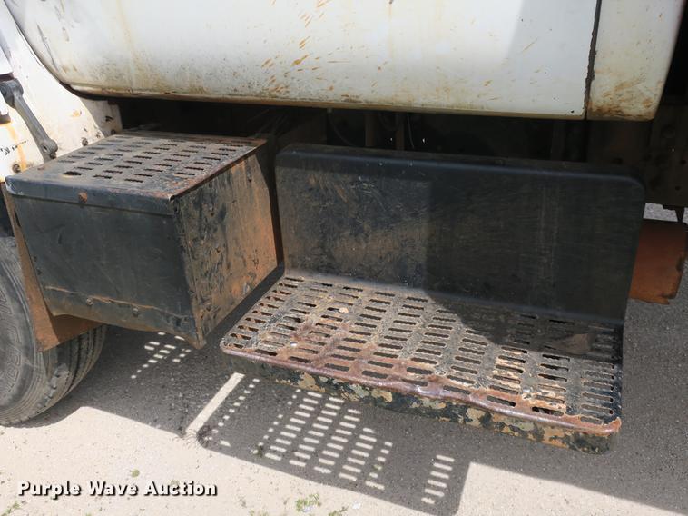 image for item DB8801 1990 GMC C6000 flat dump bed truck