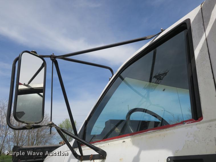 image for item DB8801 1990 GMC C6000 flat dump bed truck