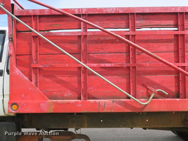 image for item DB8801 1990 GMC C6000 flat dump bed truck