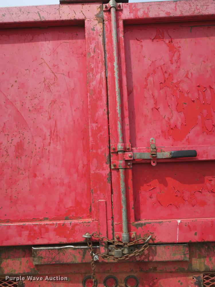 image for item DB8801 1990 GMC C6000 flat dump bed truck