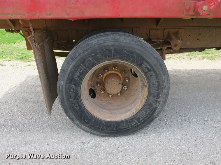 image for item DB8801 1990 GMC C6000 flat dump bed truck