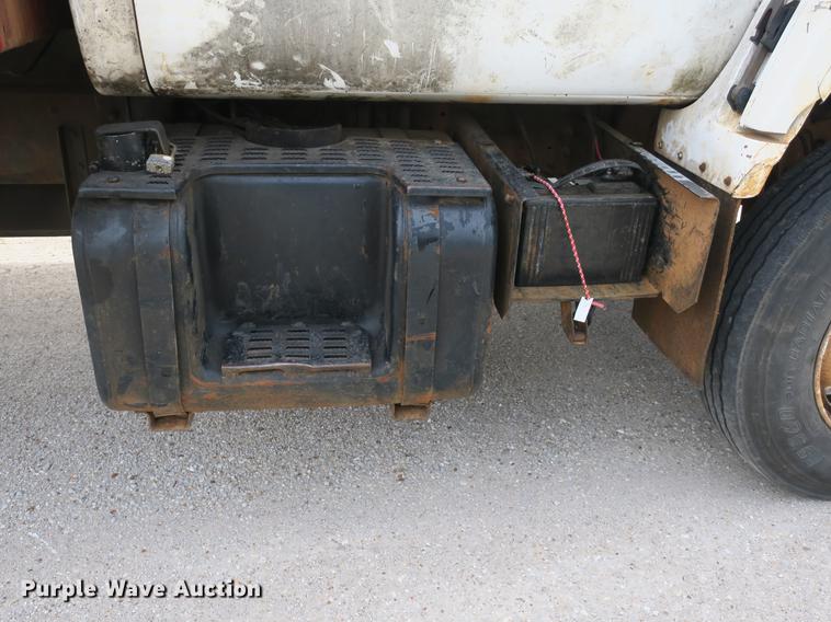 image for item DB8801 1990 GMC C6000 flat dump bed truck