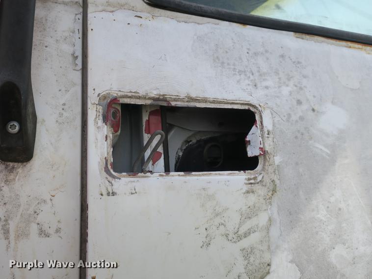 image for item DB8801 1990 GMC C6000 flat dump bed truck