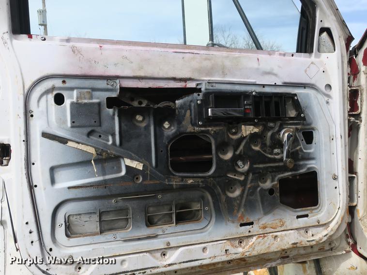 image for item DB8801 1990 GMC C6000 flat dump bed truck