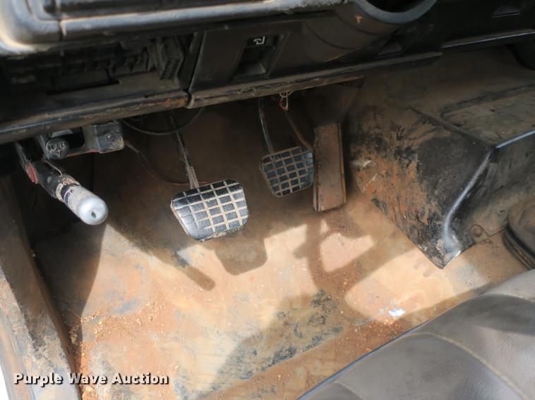 image for item DB8801 1990 GMC C6000 flat dump bed truck