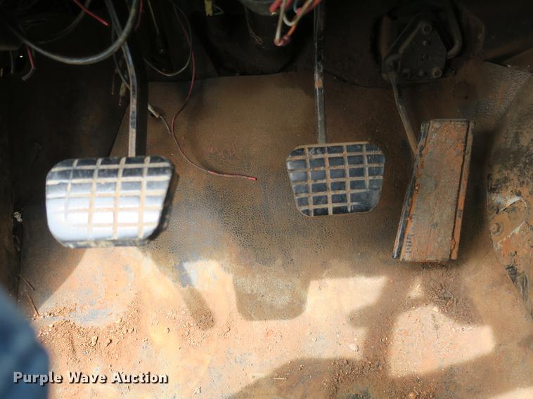 image for item DB8801 1990 GMC C6000 flat dump bed truck