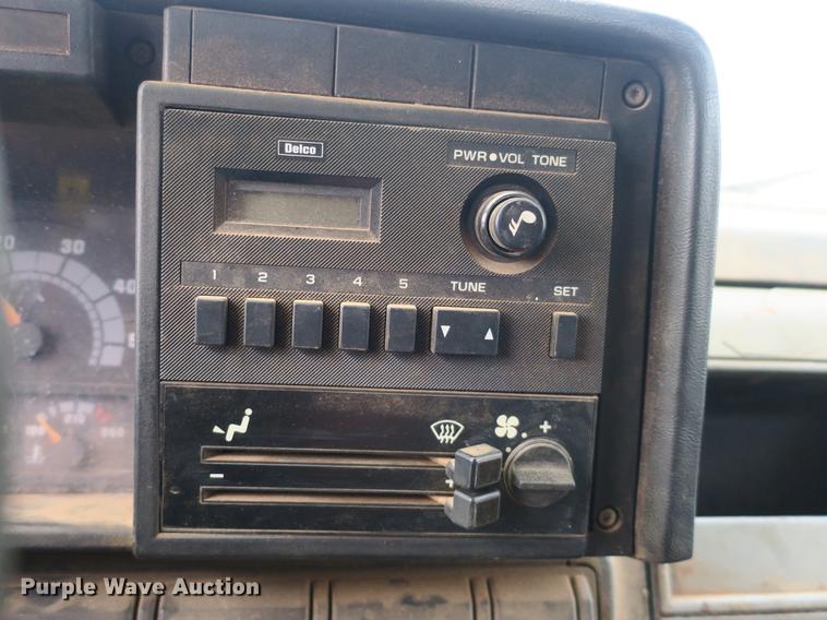 image for item DB8801 1990 GMC C6000 flat dump bed truck