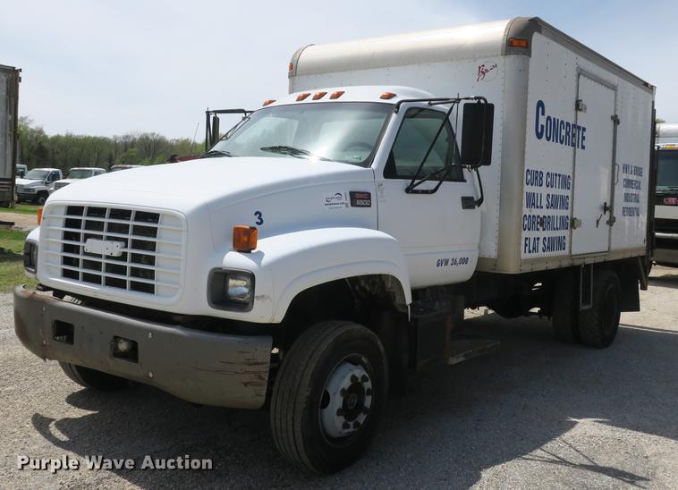image for item DB8803 2000 GMC C6500 box truck