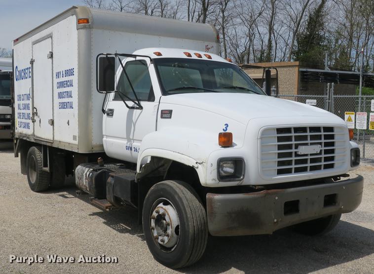 image for item DB8803 2000 GMC C6500 box truck