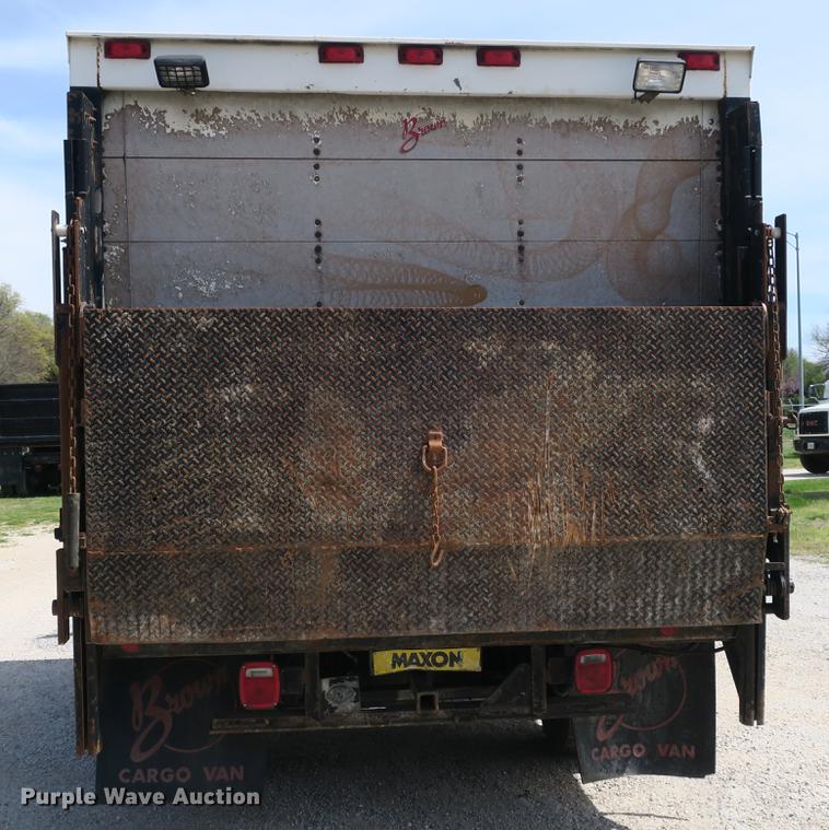 image for item DB8803 2000 GMC C6500 box truck