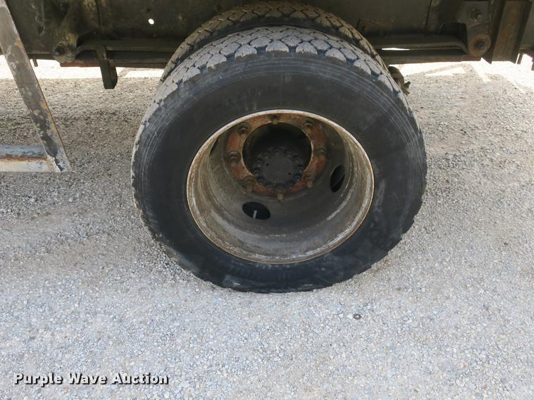 image for item DB8803 2000 GMC C6500 box truck