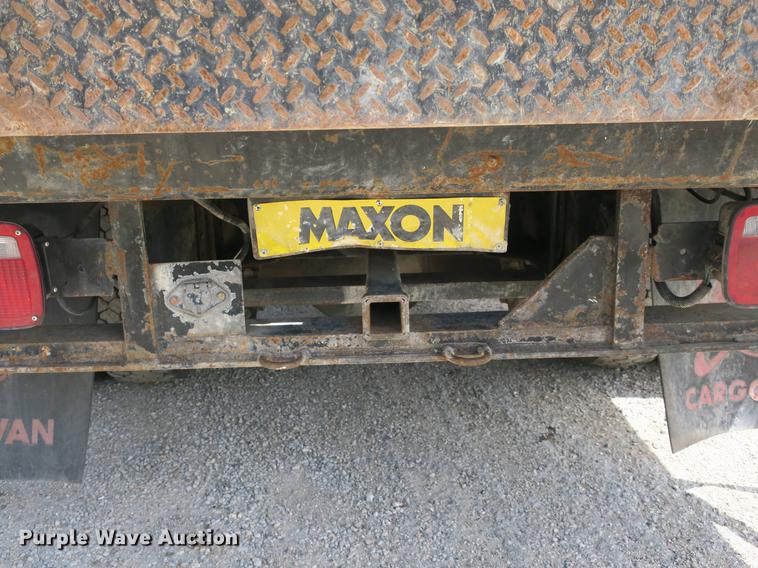 image for item DB8803 2000 GMC C6500 box truck