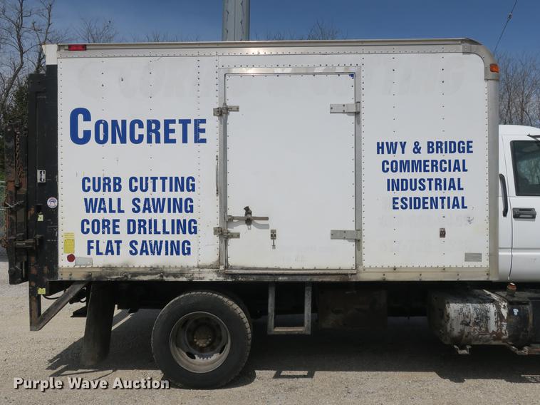 image for item DB8803 2000 GMC C6500 box truck