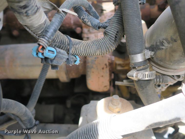 image for item DB8803 2000 GMC C6500 box truck