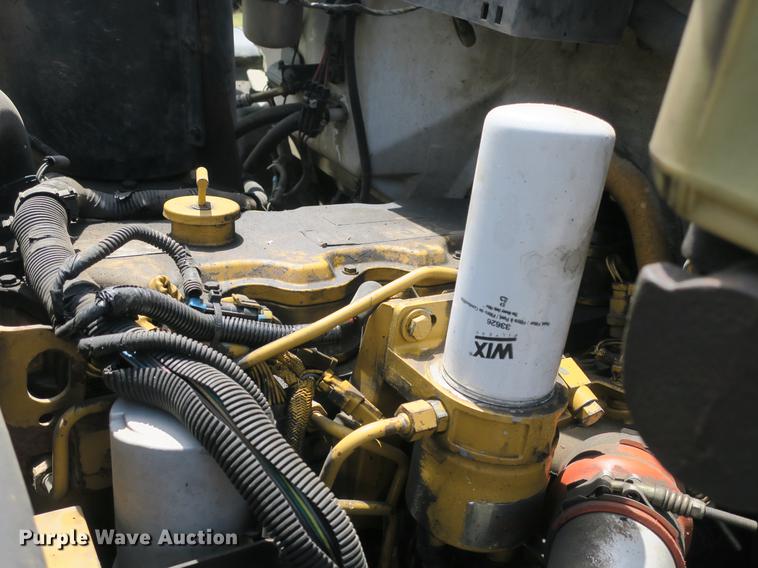 image for item DB8803 2000 GMC C6500 box truck