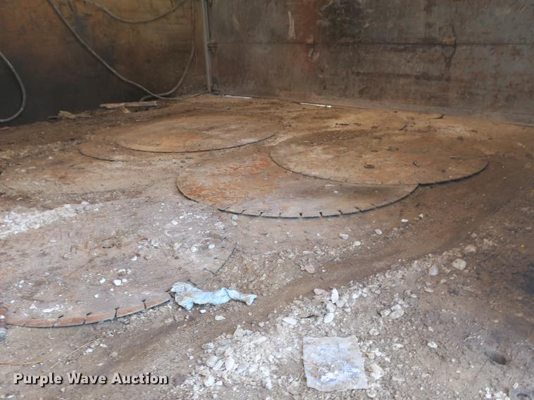 image for item DB8803 2000 GMC C6500 box truck