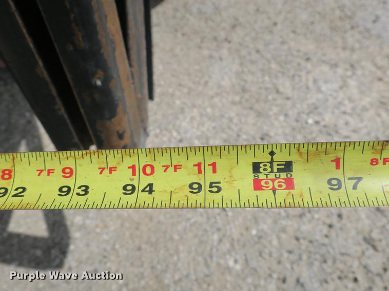 image for item DB8803 2000 GMC C6500 box truck