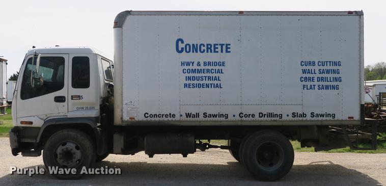 image for item DB8804 2001 GMC T6500 box truck