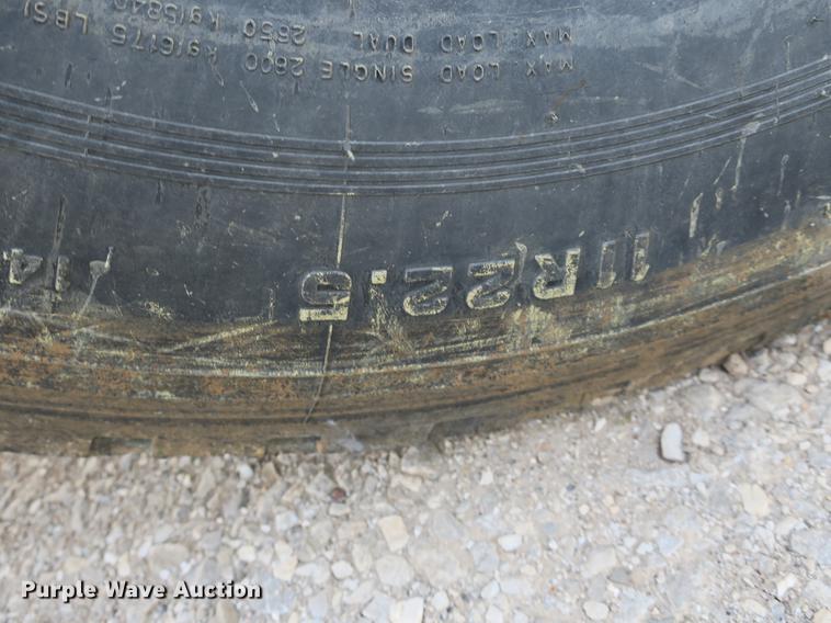 image for item DB8804 2001 GMC T6500 box truck