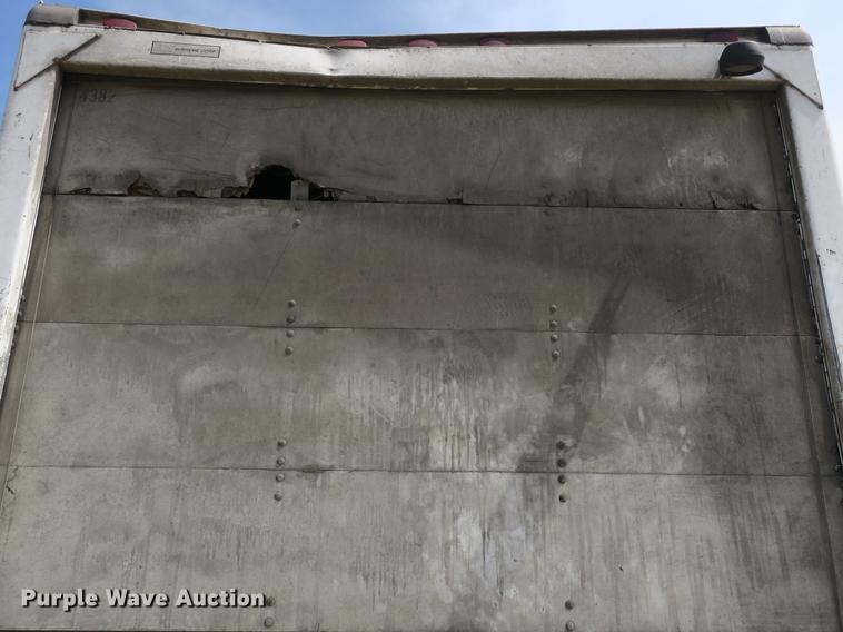 image for item DB8804 2001 GMC T6500 box truck