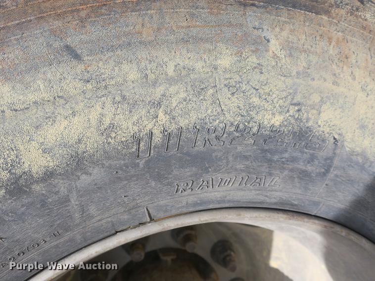 image for item DB8804 2001 GMC T6500 box truck