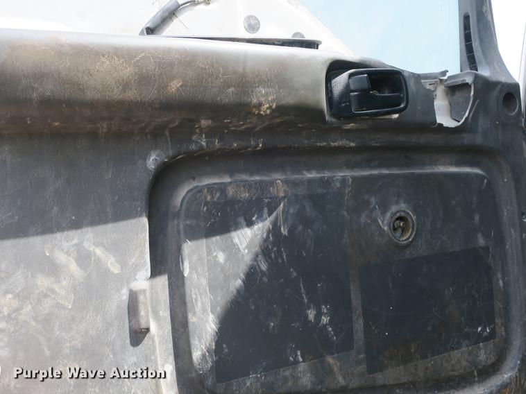 image for item DB8804 2001 GMC T6500 box truck