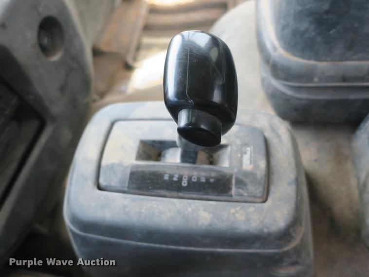 image for item DB8804 2001 GMC T6500 box truck