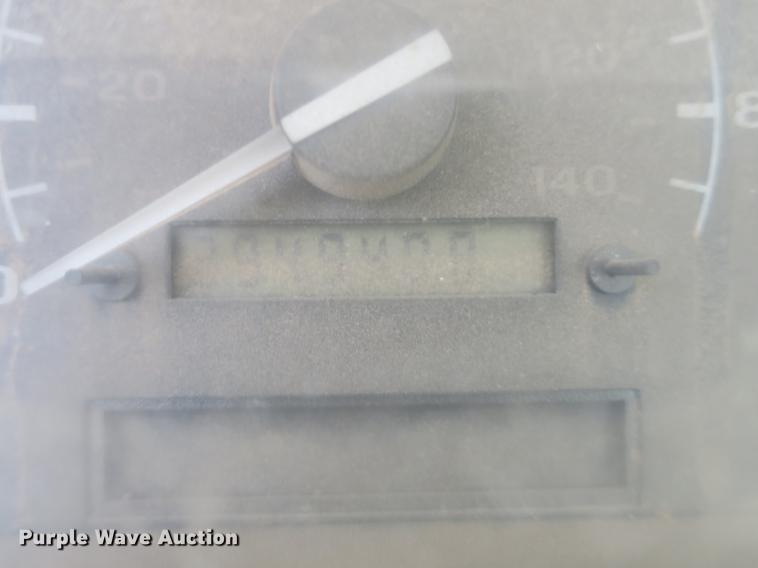 image for item DB8805 1994 Ford F450 Super Duty truck cab and chassis