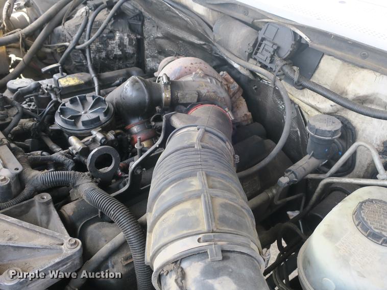 image for item DB8805 1994 Ford F450 Super Duty truck cab and chassis