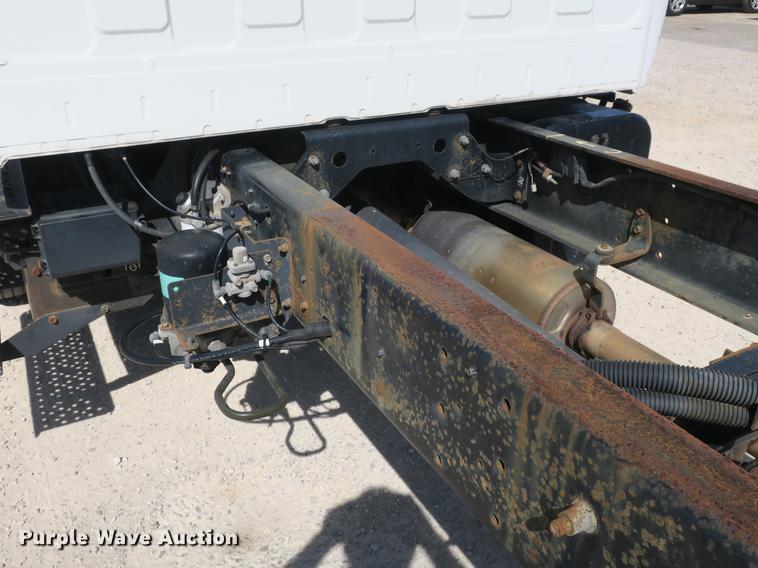 image for item DB8807 2007 Hino 308 truck cab and chassis