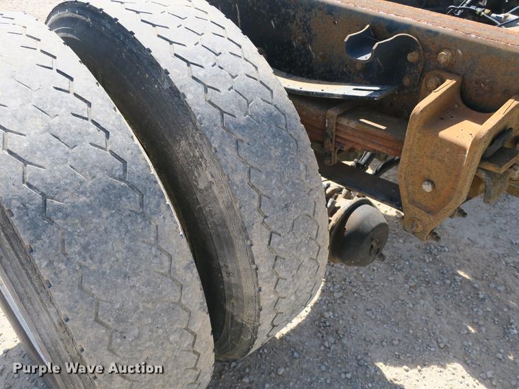 image for item DB8807 2007 Hino 308 truck cab and chassis